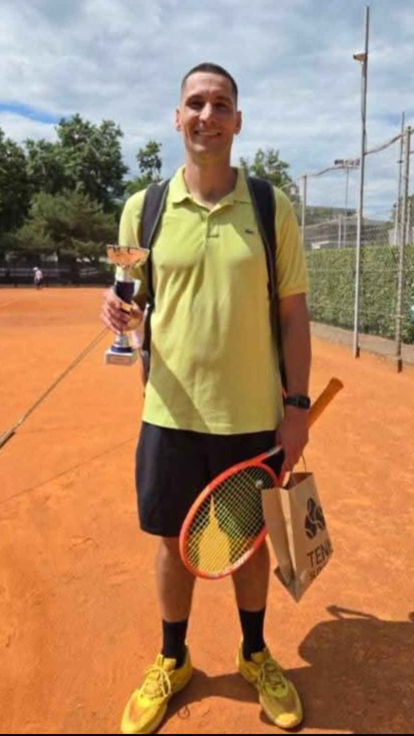 Rekreativni-tenis_Marko-Cej.jpg